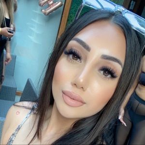 Meet your Posher, Natalie